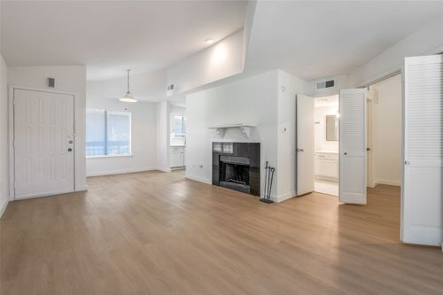 d31-5550 Spring Valley Rd, Dallas, TX, 75254-2405 | Card Image