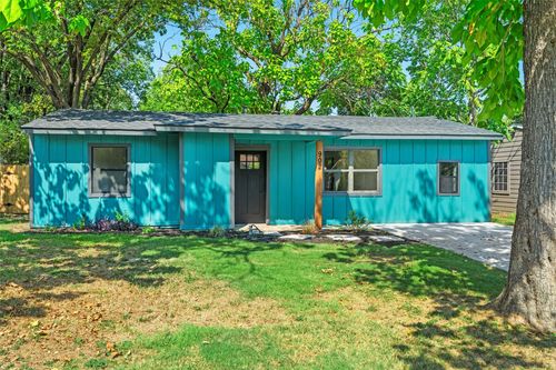 902 Skylark Dr, Arlington, TX, 76010-3037 | Card Image