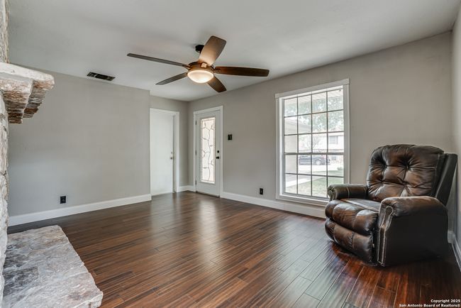 3330 Turnabout Loop, House other with 3 bedrooms, 2 bathrooms and null parking in Schertz TX | Image 7
