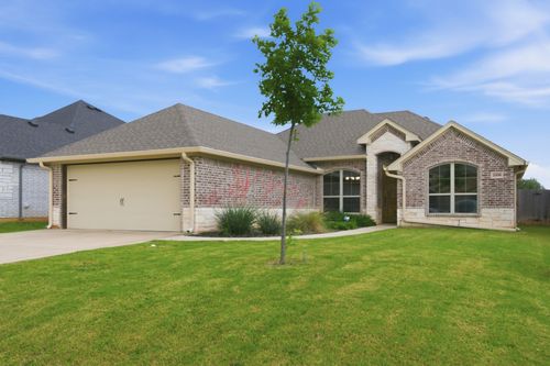 3306 Arrow Creek Dr, Granbury, TX, 76049-7248 | Card Image