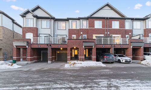 846 Atwater Path, Oshawa, ON, L1J0E8 | Card Image