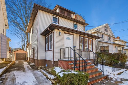 4 Lincoln Pl, Cliffside Park, NJ, 07010-2206 | Card Image
