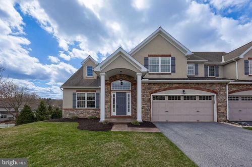 101 Baneberry Ln, Lititz, PA, 17543-7511 | Card Image