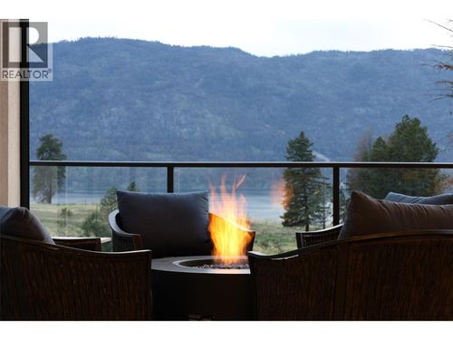 25-10100 Tyndall Rd, Lake Country, BC, V4V0A9 | Card Image