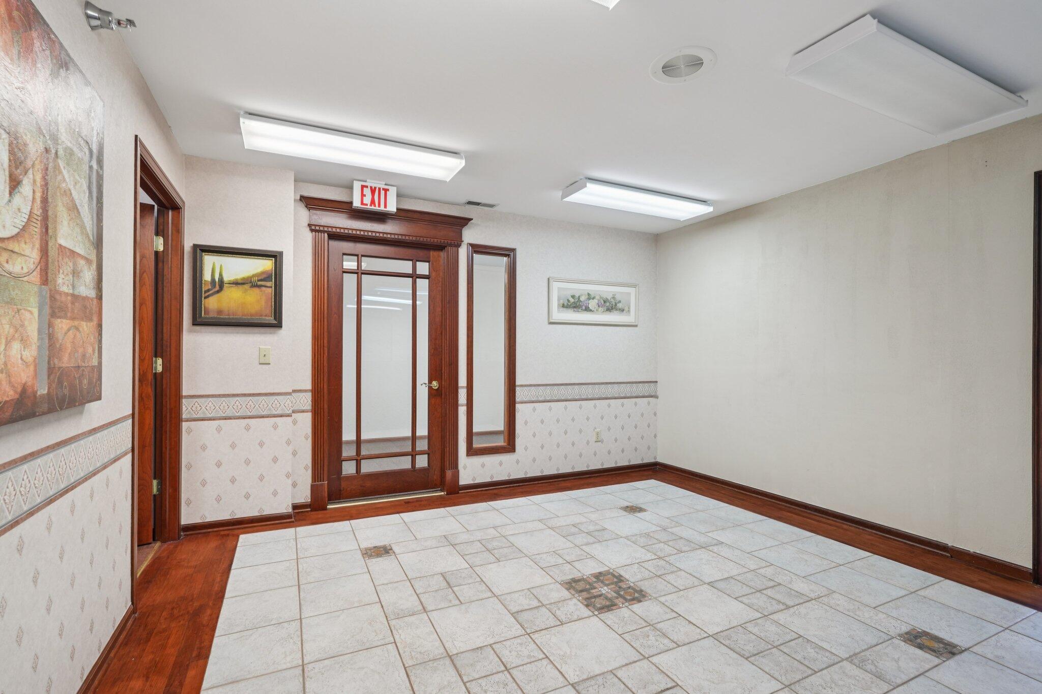 Commercial Sale in Sussex 5