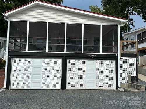 122 Maple St, New London, NC, 28127 | Card Image