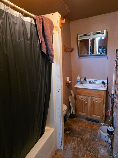15 N 11th St, Cloquet, MN, 55720-1606 | Card Image