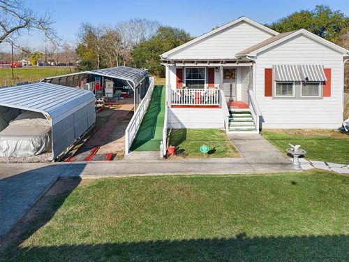 7018 N Martin Luther King Ave, Hitchcock, TX, 77563-3648 | Card Image