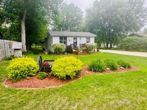 220 2nd St Nw, Glenville, MN, 56036-7709 | Card Image