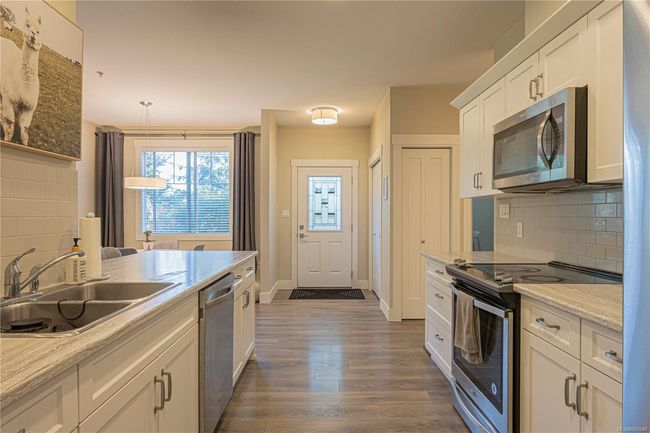 101 - 5930 Nelson Rd, Condo with 2 bedrooms, 2 bathrooms and 1 parking in Nanaimo BC | Image 5