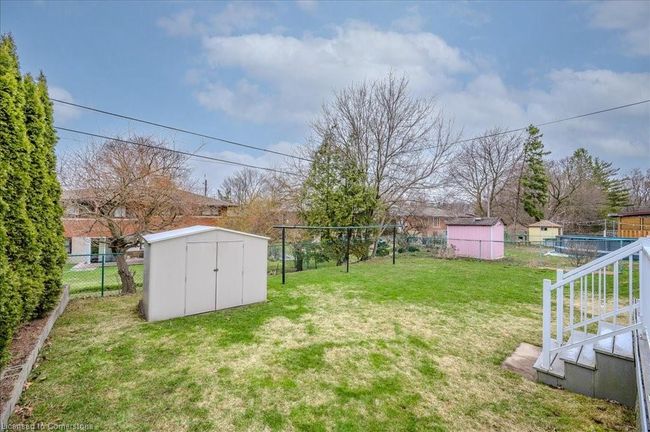 46 Gilmour Cres, House other with 3 bedrooms, 2 bathrooms and 3 parking in Kitchener ON | Image 32