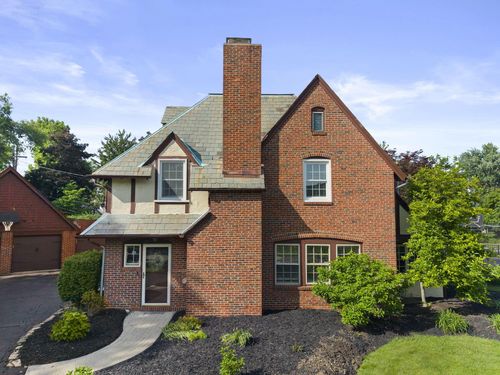 1872 Stanford Rd, Upper Arlington, OH, 43212-1053 | Card Image