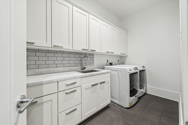 1010 Waltway Dr, House other with 5 bedrooms, 6 bathrooms and 2 parking in Houston TX | Image 45