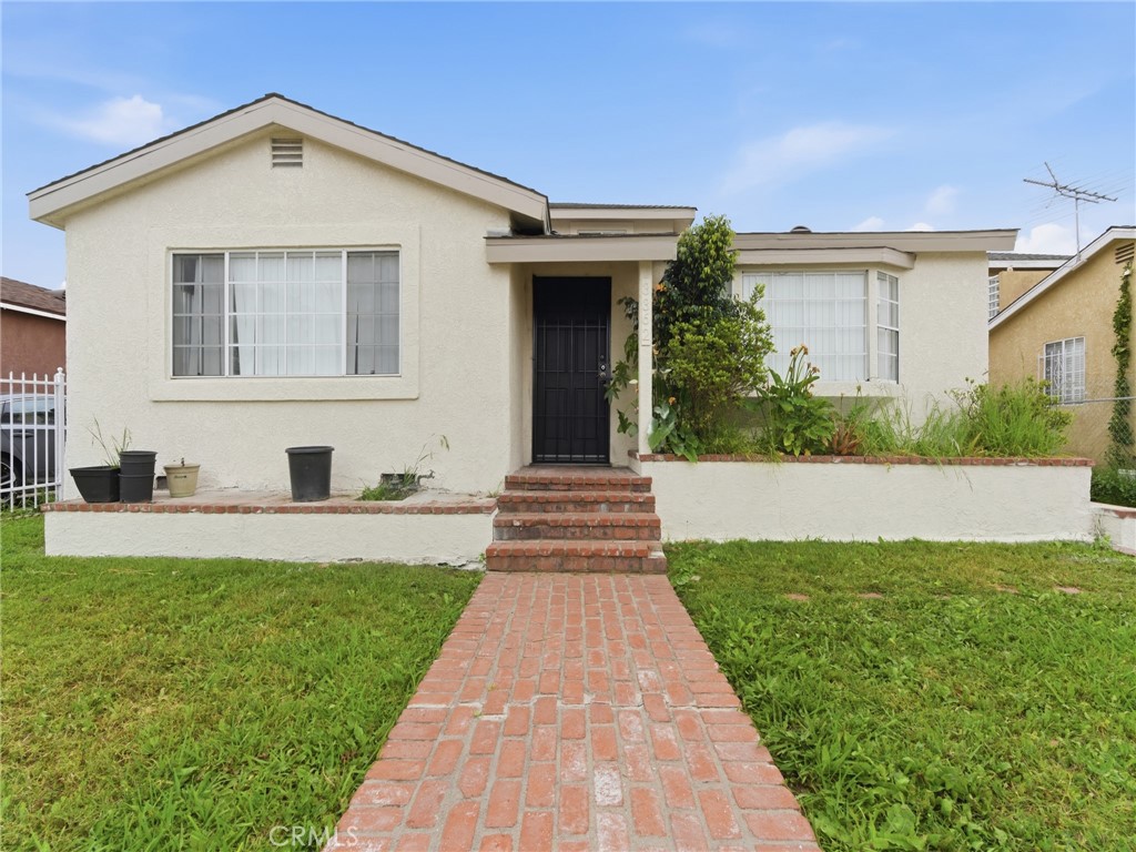 Residential Income in Hawthorne 3