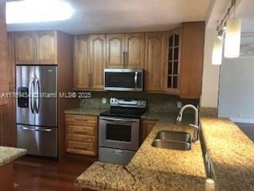 apt-313n-12500 Sw 6th St, Pembroke Pines, FL, 33027-6789 | Card Image