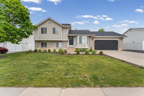 3 E Alfred Ave, Kaysville, UT, 84037-1151 | Card Image