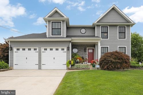 101 Handler Dr, BURLINGTON, NJ, 08016-1129 | Card Image