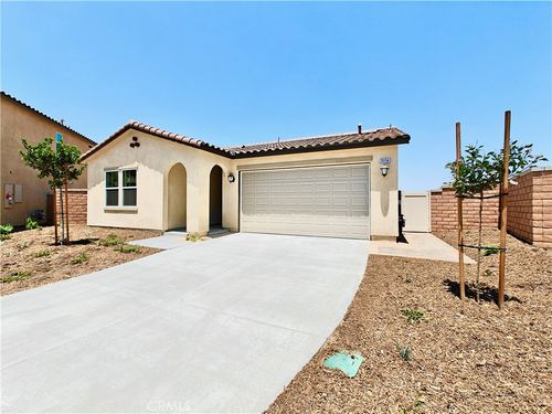 20154 Patchfield Dr, Riverside, CA, 92507-1476 | Card Image
