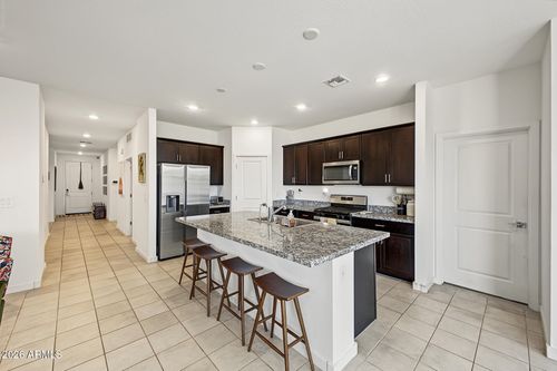21085 N Roadrunner Ln, Maricopa, AZ, 85138-5076 | Card Image