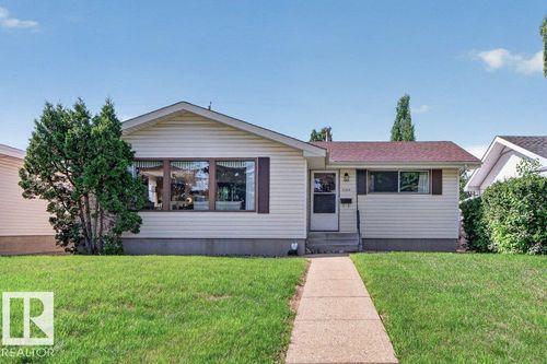 11419 50 Ave Nw, Edmonton, AB, T6H0J4 | Card Image