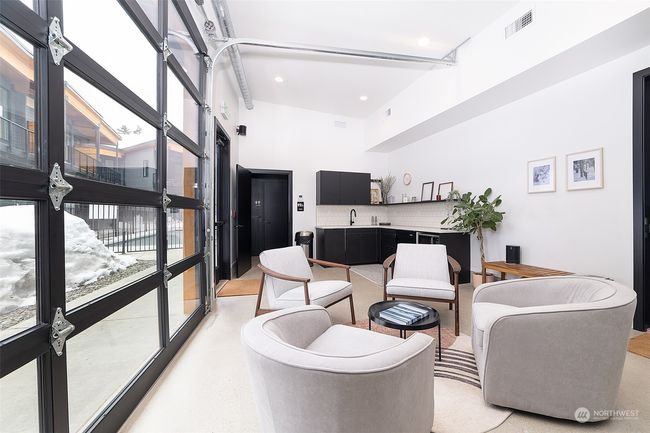 Community room | Image 21