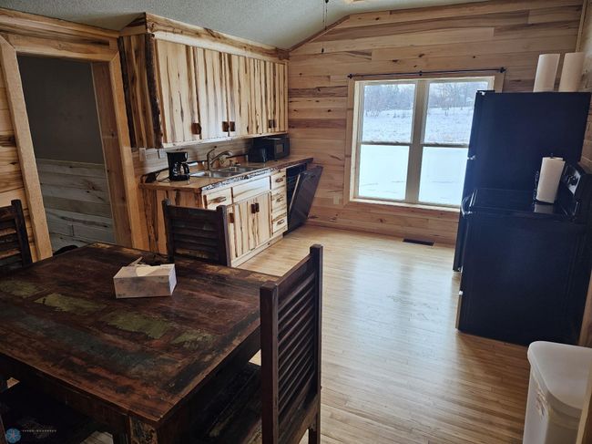 Kitchen view | Image 9