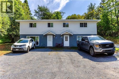 29 Acadia Cres, Hampton, NB, E5N3A3 | Card Image