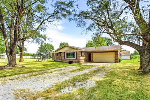 5098 S Venoy Road, Zilwaukee, MI, 48604 | Card Image