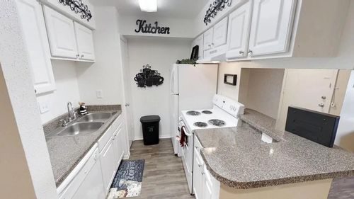 2215-515 S Bender Ave, Humble, TX, 77338-4330 | Card Image