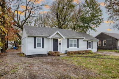 303 S Church Street, House other with 3 bedrooms, 1 bathrooms and null parking in Olathe KS | Image 3