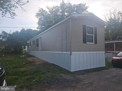 trlr-42-300 Ridge Rd, Etters, PA, 17319-9692 | Card Image