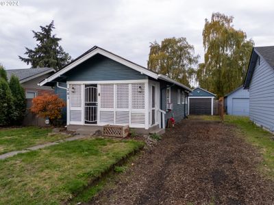 283 18 Th Ave, House other with 2 bedrooms, 1 bathrooms and 1 parking in Longview WA | Image 3