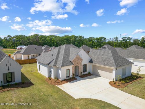 437 Aurora Cir, Canton, MS, 39046-1317 | Card Image