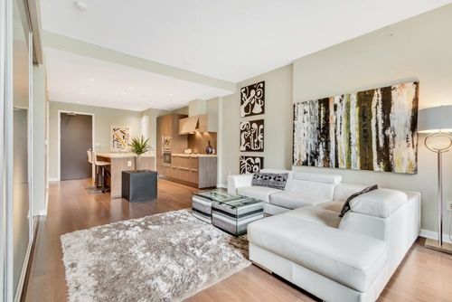 1618 Columbia St, Vancouver, BC, V5Y0B6 | Card Image