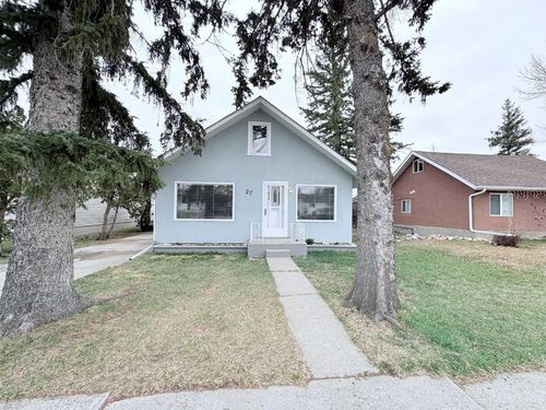 27 1 Street W, Arrowwood, AB, T0L0B0 | Card Image