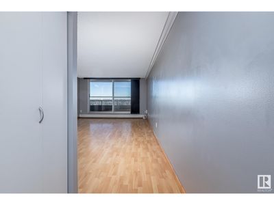 1004 - 13910 Stony Plain Rd Nw, Condo with 2 bedrooms, 1 bathrooms and null parking in Edmonton AB | Image 2