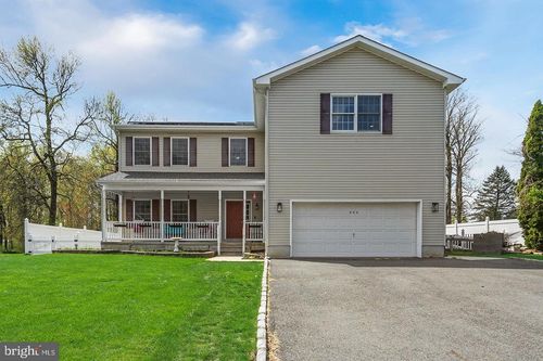 202 Union St, Fieldsboro, NJ, 08505-1122 | Card Image