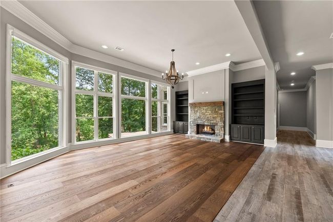 5610 Point West Dr, House other with 6 bedrooms, 7 bathrooms and null parking in Oakwood GA | Image 43