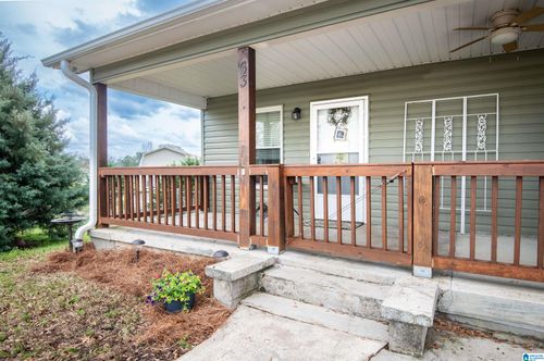 63 7th Ave Se, GRAYSVILLE, AL, 35073-1826 | Card Image