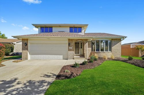 16933 Richards Dr, Tinley Park, IL, 60477-5260 | Card Image