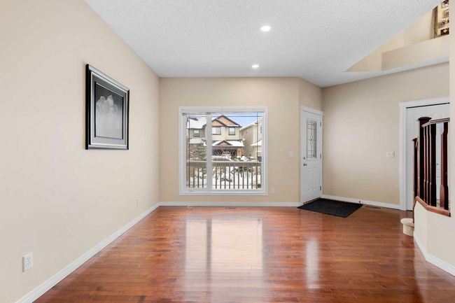 13 Royal Birch Hill Nw, Home with 6 bedrooms, 3 bathrooms and 4 parking in Calgary AB | Image 3