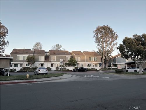 50 Allenwood Ln, Aliso Viejo, CA, 92656-2915 | Card Image