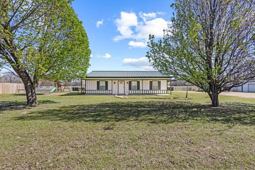 521 County Road 15100, Blossom, TX, 75416-4900 | Card Image