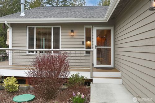 2903 Hi Crest Rd, Langley, WA, 98260-9768 | Card Image