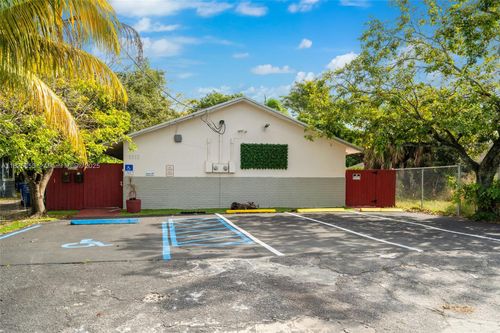 1112 Ne 5th Ave, Fort Lauderdale, FL, 33304-4905 | Card Image