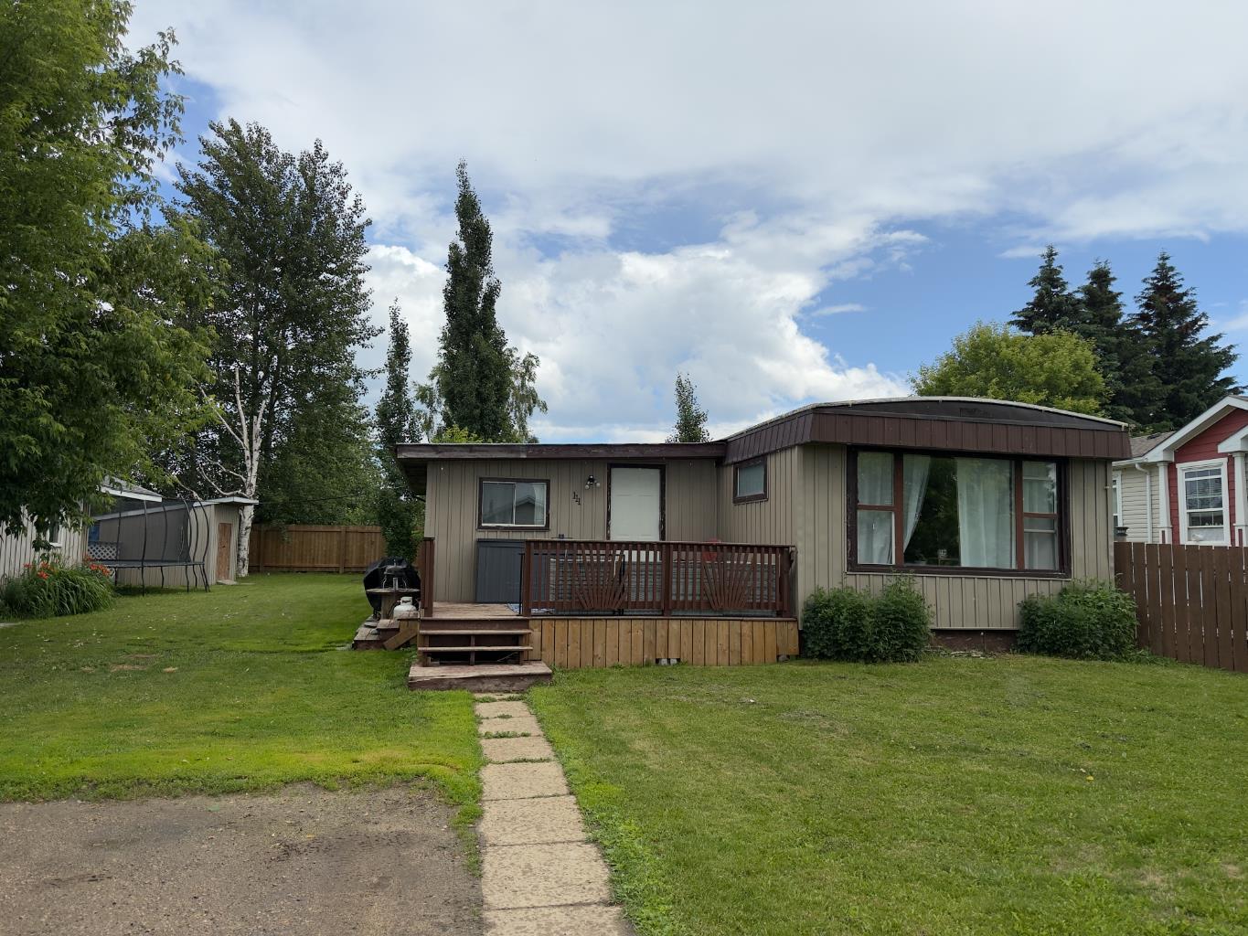 Residential in Slave Lake 2