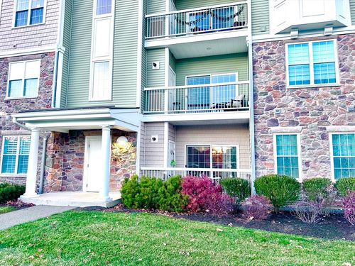 apt-102-200 Martins Lndg, North Reading, MA, 01864-2068 | Card Image