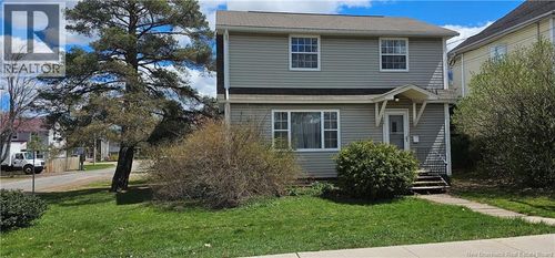 102 Cleveland Ave, Riverview, NB, E1B1X8 | Card Image