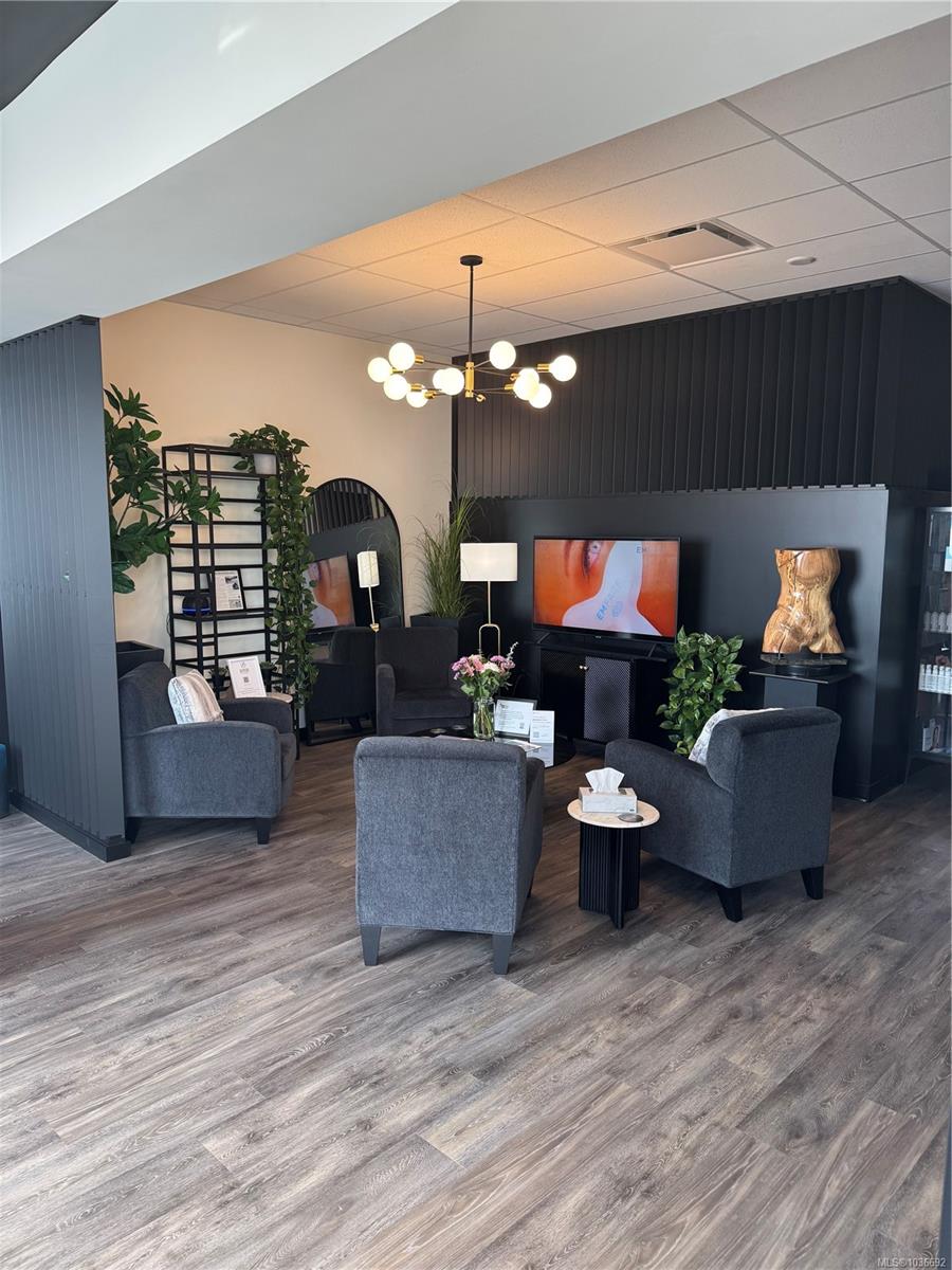 Commercial Lease in Parksville