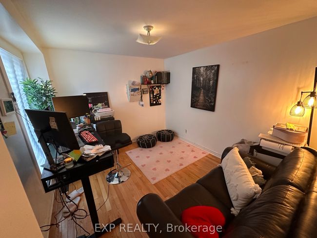 1076 Barwell Ave, House attached with 5 bedrooms, 3 bathrooms and 2 parking in Ottawa ON | Image 5